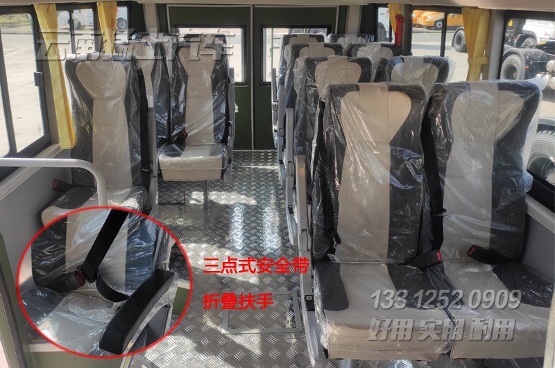 沙漠客車,四驅(qū)越野客車,東風(fēng)客車,15座中巴車,沙漠旅游車