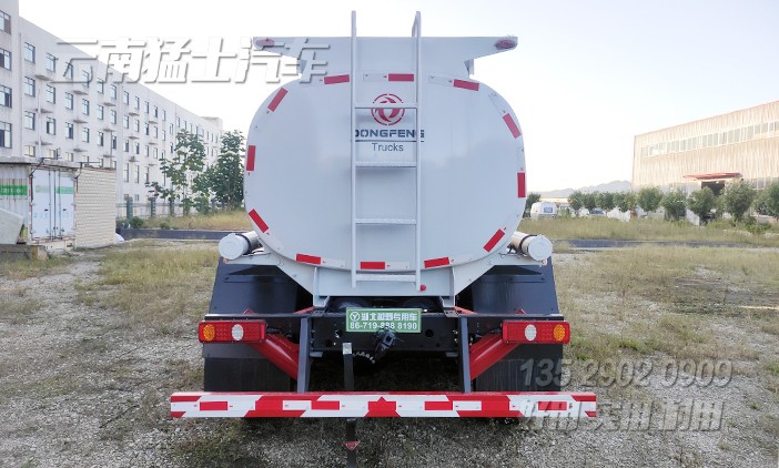 東風六驅(qū)加運油車,6立方加油車,東風145罐式運輸車,6*6加油車,越野專用車,油罐車改裝