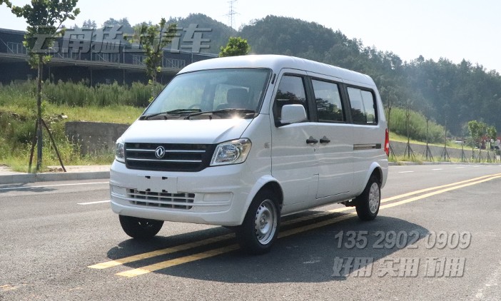 微型客車,小型客車,東風面包車,EQ6400,7座客車