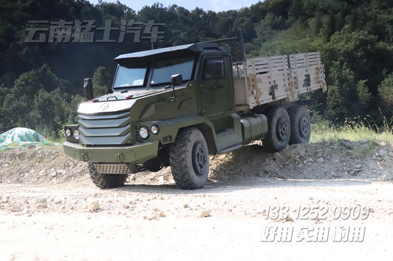 六驅(qū)裝甲車,EQ2100,越野卡車,防護(hù)型卡車,底盤性能檢測(cè)