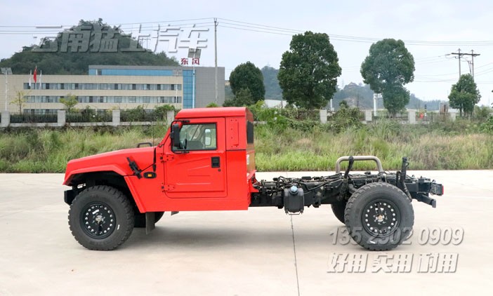 M50猛士,民用版猛士,東風(fēng)猛士EQ2063,國內(nèi)使用東風(fēng)猛士,M50猛士底盤