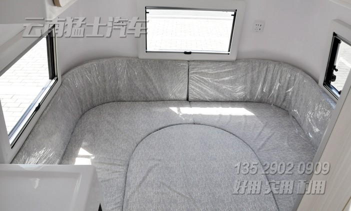 拖掛房車(chē),德國(guó)愛(ài)科底盤(pán),撞擊式剎車(chē),房車(chē)定制,環(huán)保旅居車(chē),可上戶(hù)的家用房車(chē),進(jìn)口房車(chē)底盤(pán)