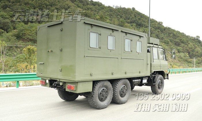 東風(fēng)六驅(qū)越野車,雙排越野卡車,東風(fēng)炊事車,東風(fēng)救援工具車,東風(fēng)衛(wèi)星通訊車,房車改裝廠家,東風(fēng)方艙指揮車,EQ2102雙排