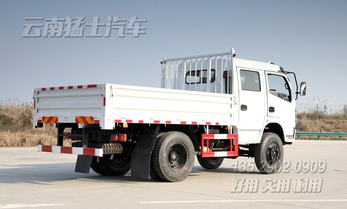 右舵卡車,雙排卡車,出口專用車定制,4*4右駕貨車,越野卡車,全驅車出口