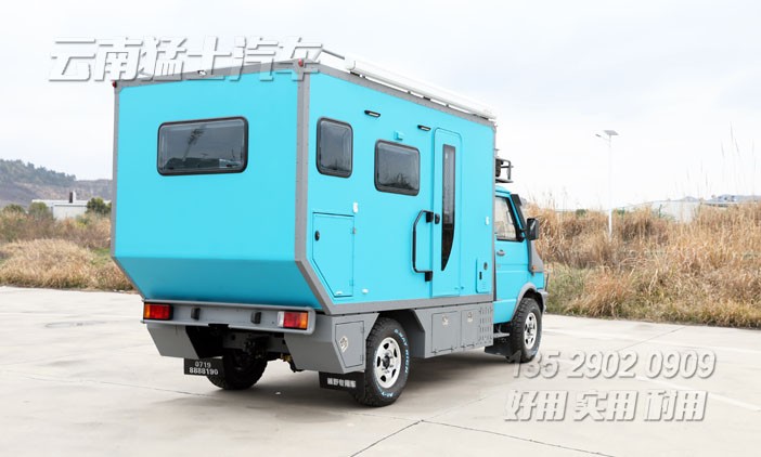 房車改裝,依維柯房車,四驅越野房車,家用自行式房車,一體式房車,戶外旅游房車