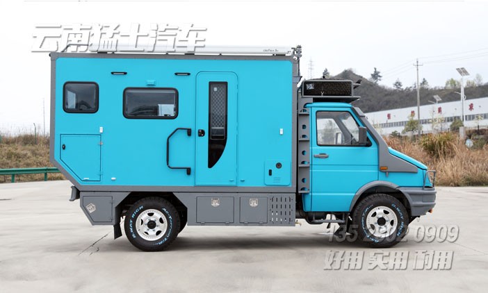 房車改裝,依維柯房車,四驅越野房車,家用自行式房車,一體式房車,戶外旅游房車