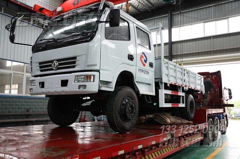 雙排輕卡,出口非洲,十堰泛亞貿易,汽車出口,四驅輕卡