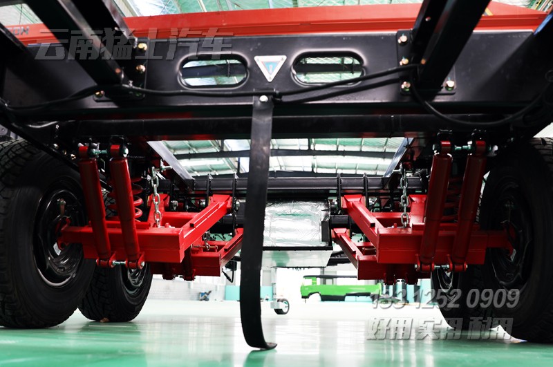 拖掛底盤,定制化底盤,獨(dú)立懸掛,底盤設(shè)計(jì),無人機(jī)發(fā)射車