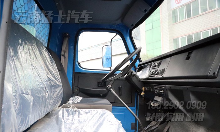 EQ2100自卸汽車,5噸尖頭自卸車,東風藍自卸車,出口車專供,六驅自卸車,6*6公路運輸車