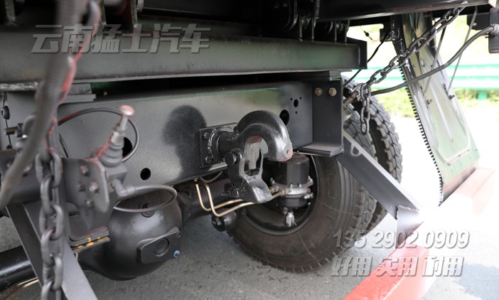 5噸自卸貨車,6*6越野自卸汽車,東風山貓,自卸卡車出口,六驅輕型卡車,新款自卸