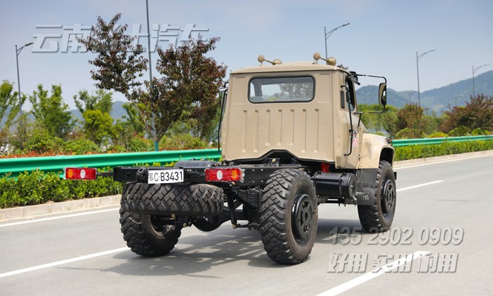 4x4長頭底盤,東風240駕駛室,底盤定制,出口底盤,越野專用車底盤,前置絞盤