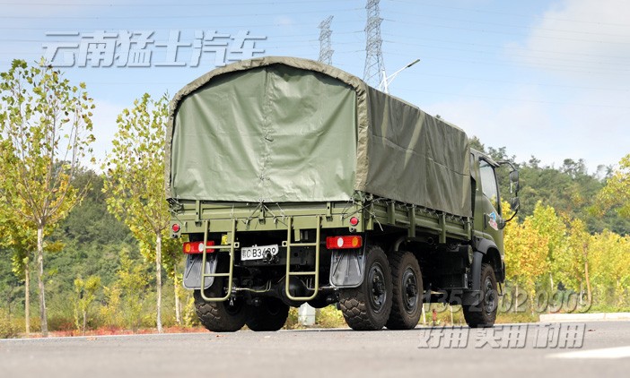 山貓越野車,六驅(qū)卡車,12座運兵車,載貨運輸車,平頭2082,6*6越野運輸車,出口多用途車