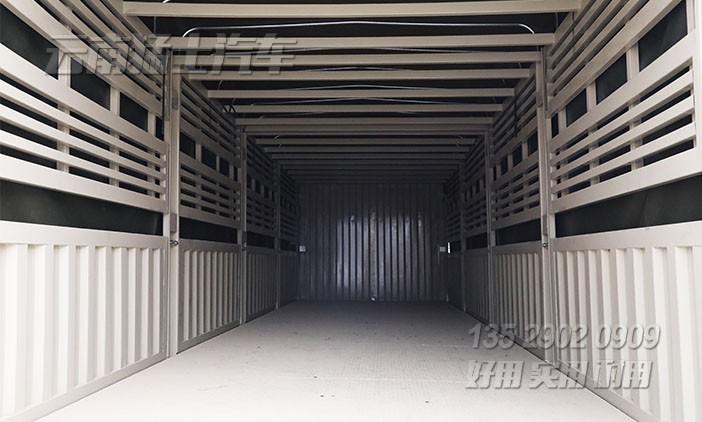 四橋全驅(qū)卡車,全驅(qū)倉(cāng)欄車,畜牧運(yùn)輸車,載18噸重型卡車,果蔬運(yùn)輸車