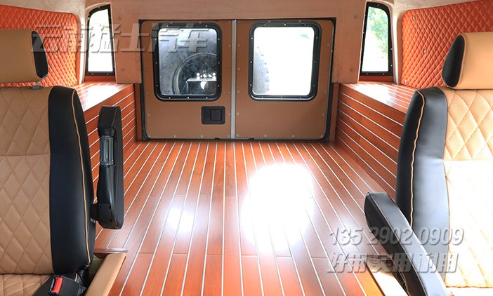 EQ2050B,東風猛士越野車,全驅猛士車,猛士雙排硬頂,精裝軟包越野車