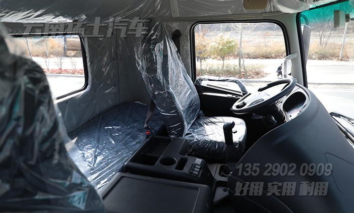 400馬力底盤,特種車底盤,越野專用車底盤,底盤改裝,定制化底盤,六驅(qū)重卡底盤,后八輪底盤