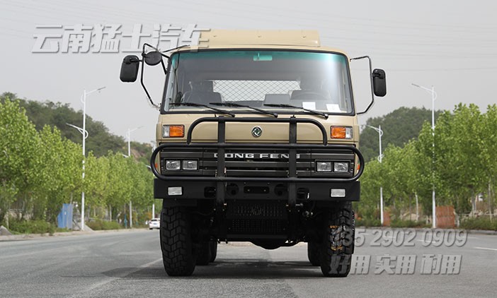 東風(fēng)EQ2102NJ,六驅(qū)越野卡車底盤,越野專用車底盤,東風(fēng)153高配,210馬力雙排卡車,輪胎充放氣,后置絞盤