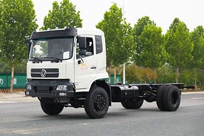 210馬力4.7米軸距卡車底盤_四驅越野特種車底盤定制_出口型全驅改裝底盤