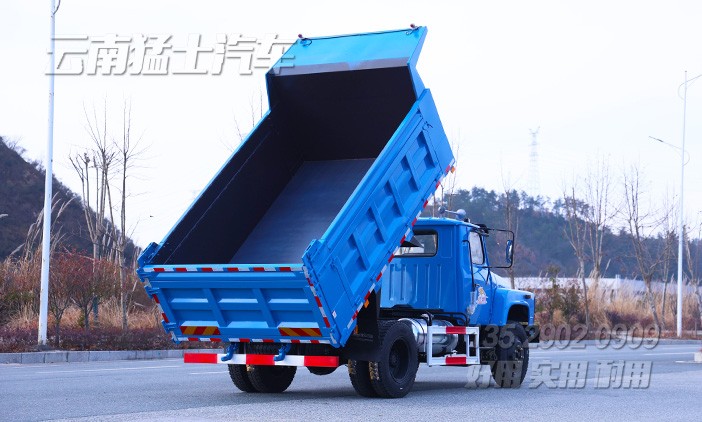 東風尖頭自卸,小排量翻斗車