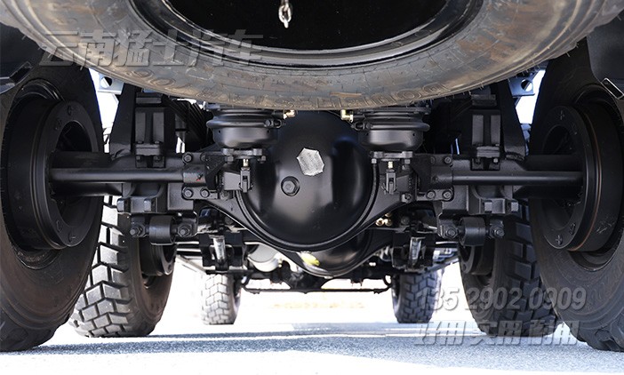 六驅(qū)客車,越野客車,27座客車,鄉(xiāng)村大巴車,村村通客車,通勤車,森林消防運輸車,沙漠游客運輸車